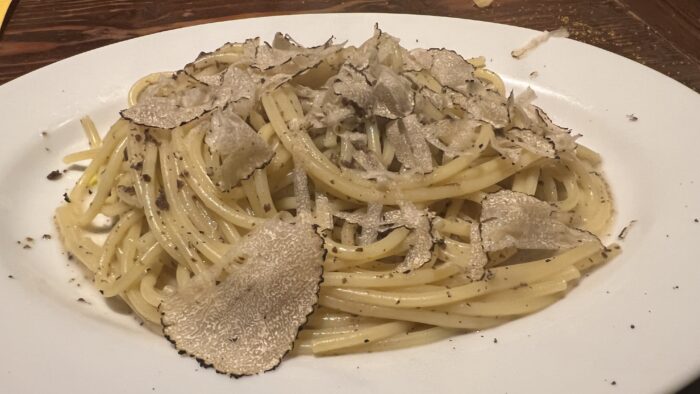 パスタとトリュフ